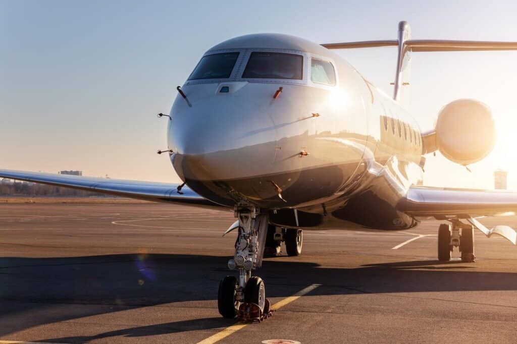 airplane airport